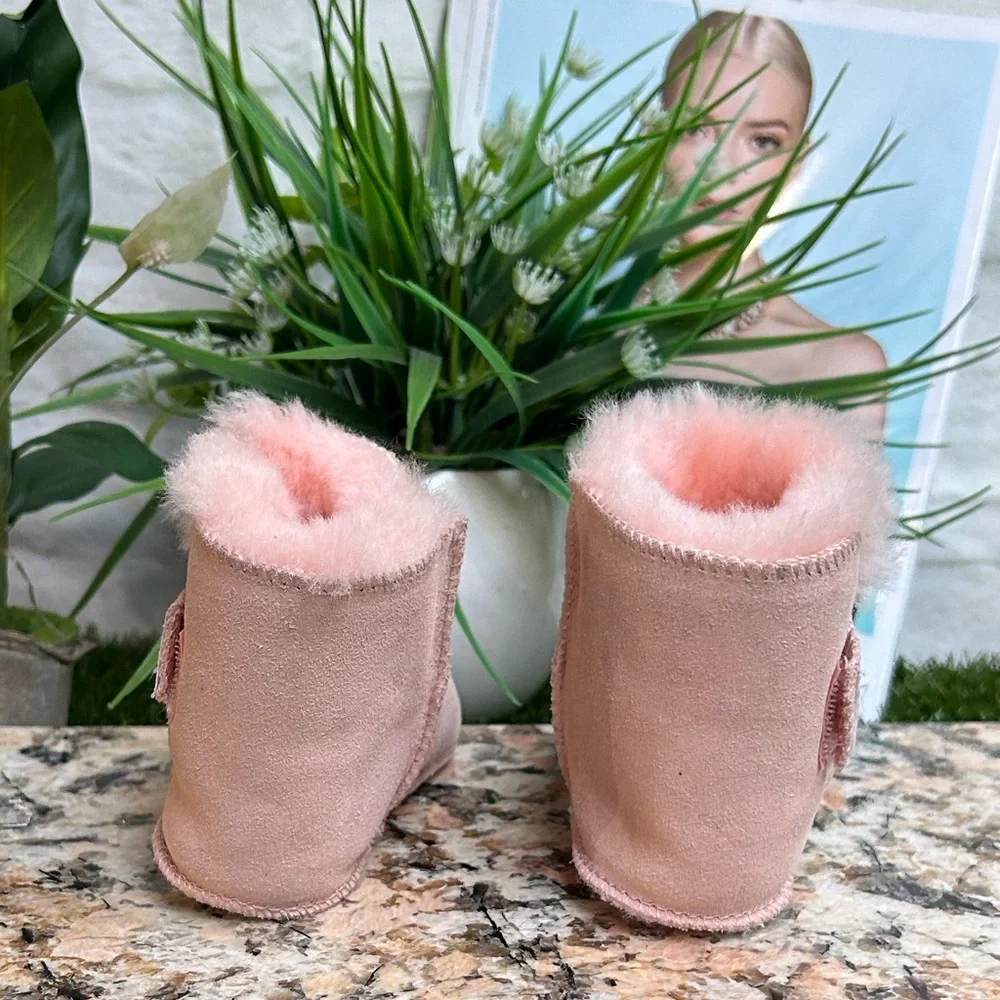 UGG Kids - Erin suede boots - kids - M  $82.00 Color: Baby Pink